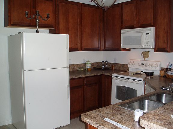 5th image of 3206 Paradise Trl #29