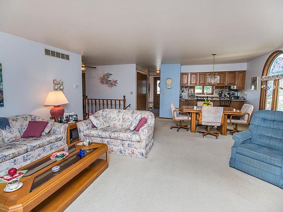 4th image of 846 Creekridge Dr