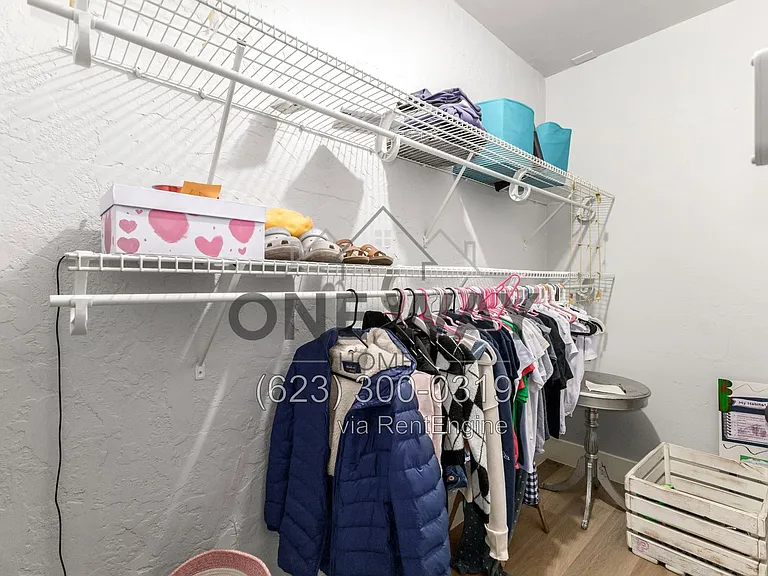 107 S Catalina St — Photo 40