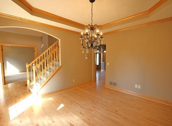 3rd image of 3913 Evermoor Pkwy
