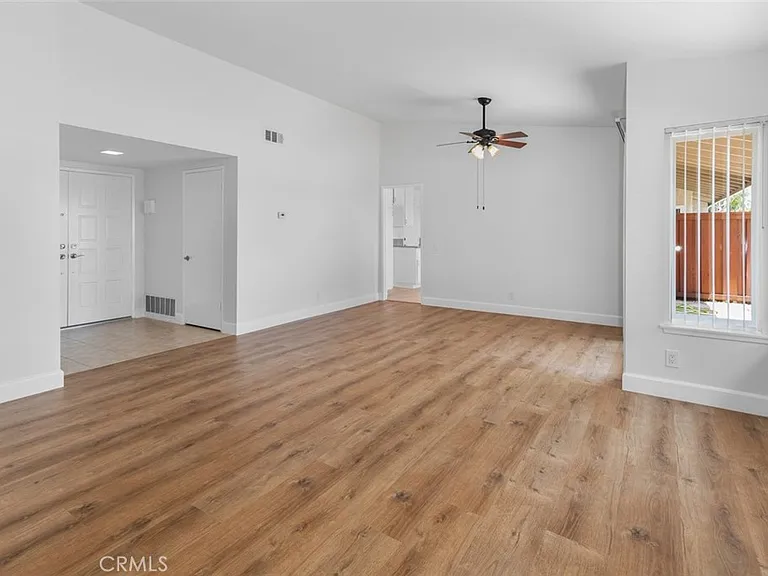 3331 Calle La Veta — Photo 11