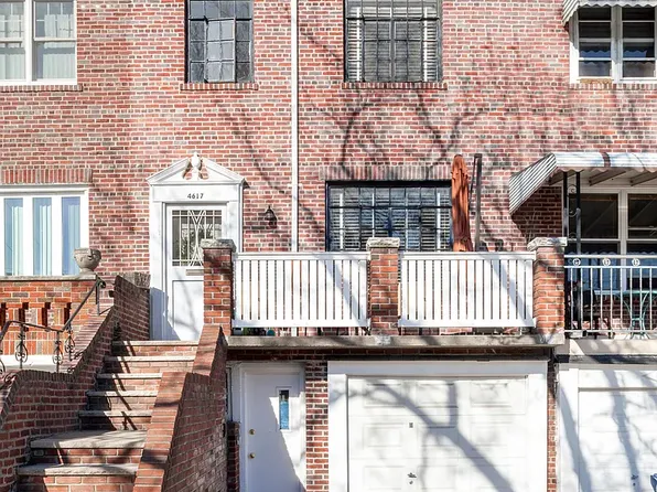 4617 28th Ave, Astoria, NY 11103