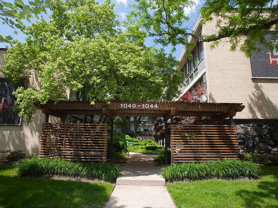 1st image of 1040 Ontario St APT 3I