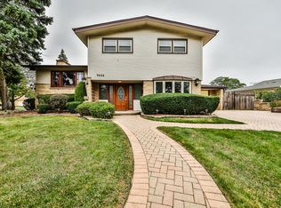7632 Church St, Morton Grove, IL 60053