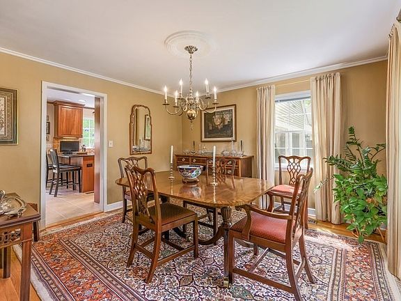 4th image of 36 Westwood Rd