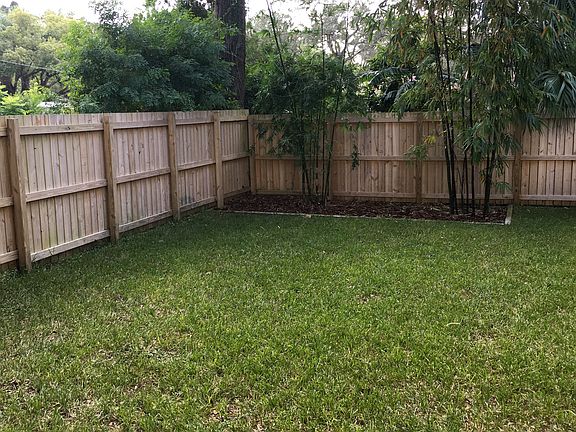 5th image of 10218 Cliff Cir