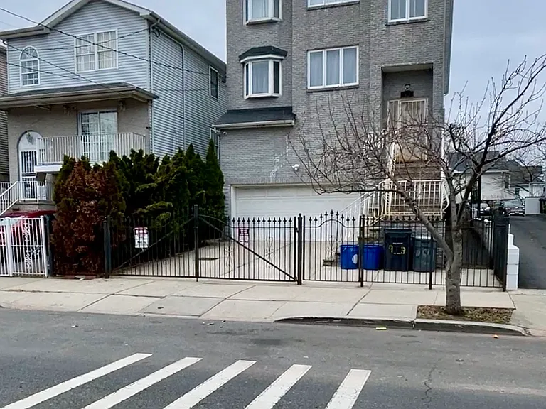 93 Osborne Ter #2 — Photo 15