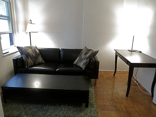 Rented by Performing Assets Corp | media 50