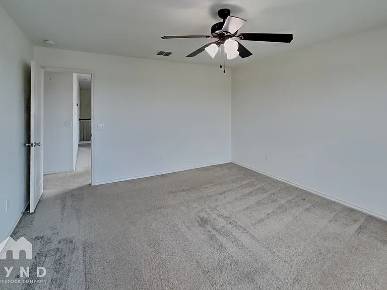 440 Stonebrook Dr — Photo 8