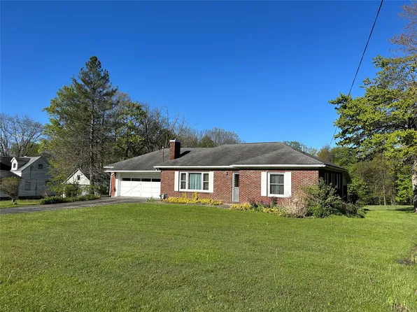 9439 Mercer Pike, Meadville, PA 16335
