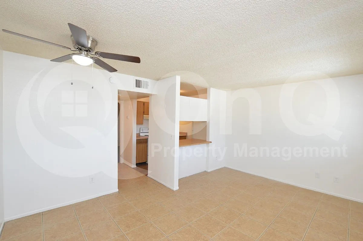 1 bed, 1.0 bath, 560 sqft, $925 — Photo 4