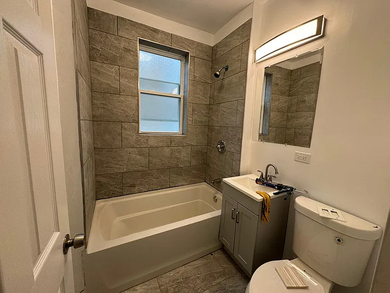 7730 S Lowe Ave #1W — Photo 8