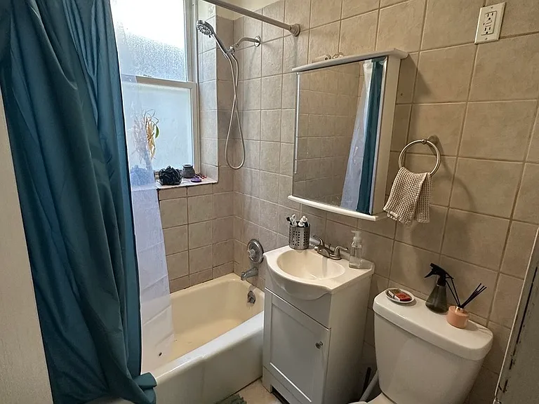 5110 W Byron St #1 — Photo 22