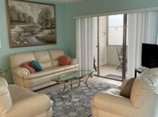 705 Lori Dr APT 210, Palm Springs, FL 33461