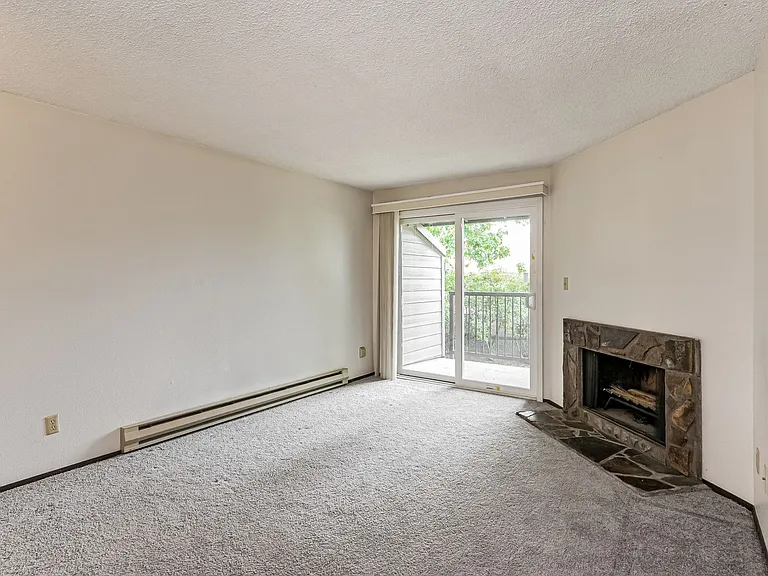 12632 NW Barnes Rd #7 — Photo 3