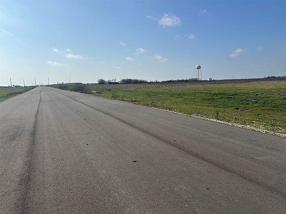 3rd image of 1383 County Road 2162