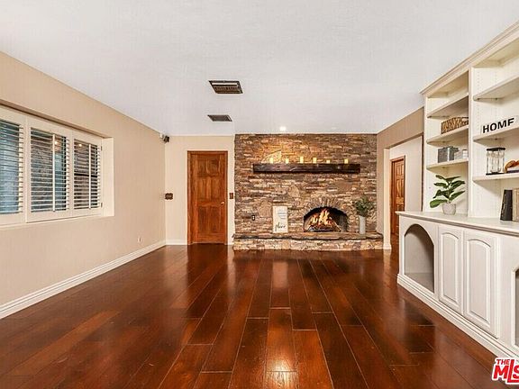 3rd image of 4725 W Avenue M6