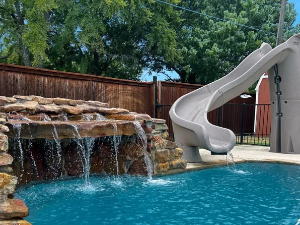 813 Bullock St, Coppell, TX 75019