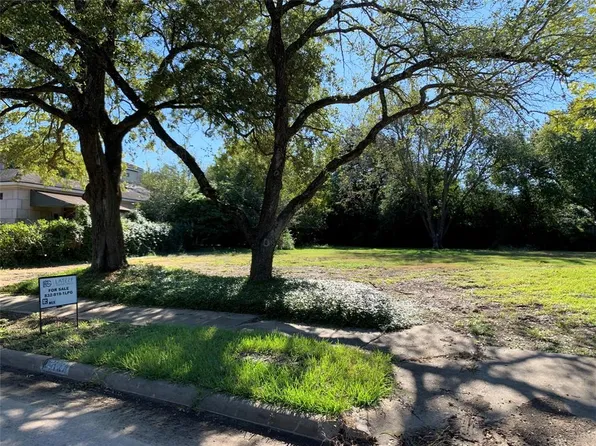 5135 Glenmeadow Dr, Houston, TX 77096