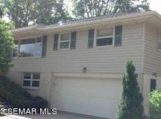 910 Elton Hills Dr NW, Rochester, MN 55901