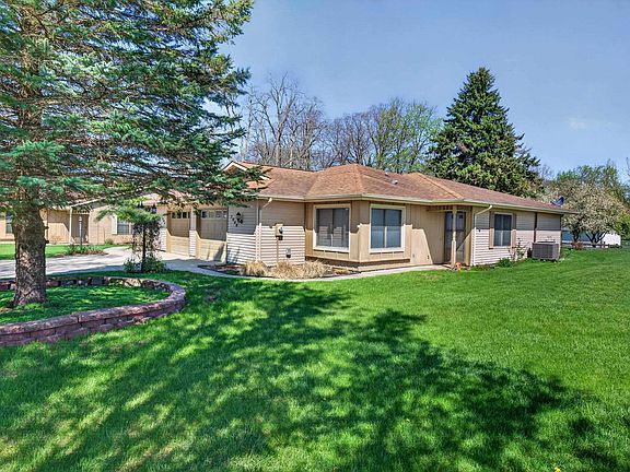 2nd image of 709B Arcadia Ct