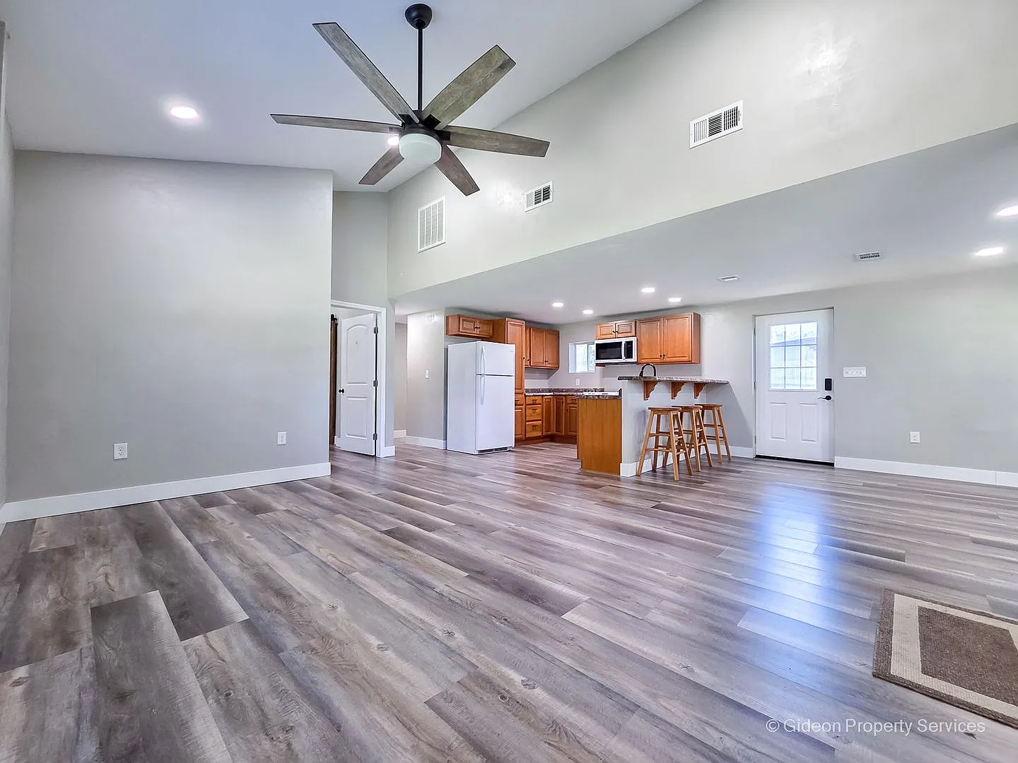 Beautiful 2/1.5 Home in Archer, FL — Photo 3