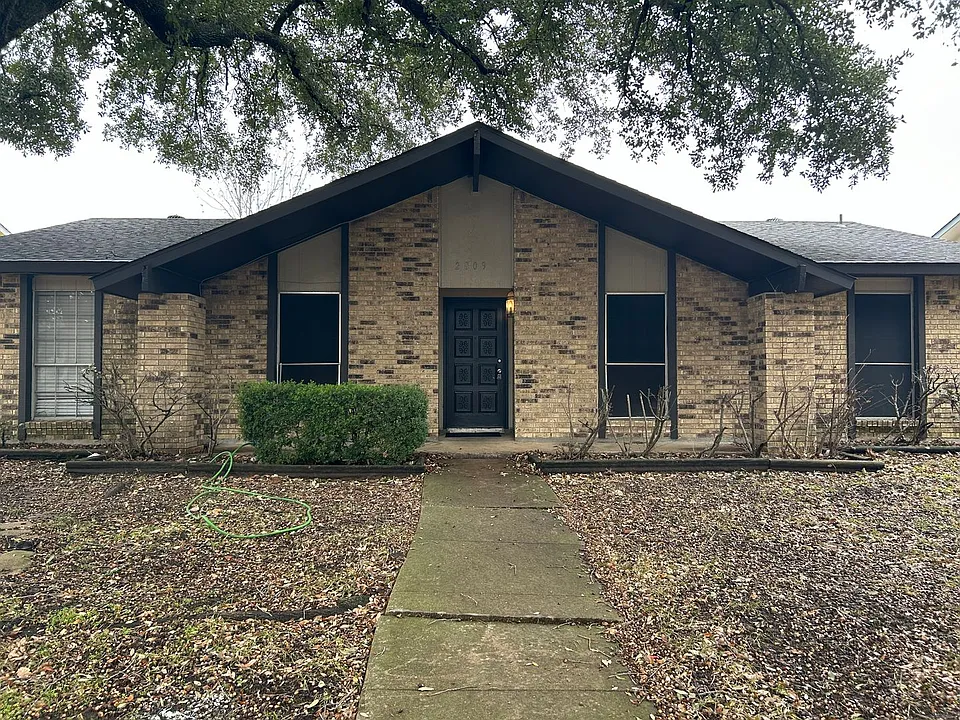 2809 Dove Meadow Dr