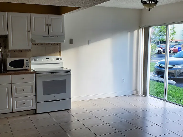 9311 SW 4th St #121A — Photo 3