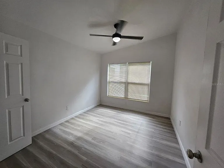 2816 S French Ave — Photo 19