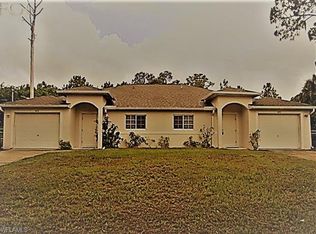 870 Apartment St E, Lehigh Acres, FL 33974