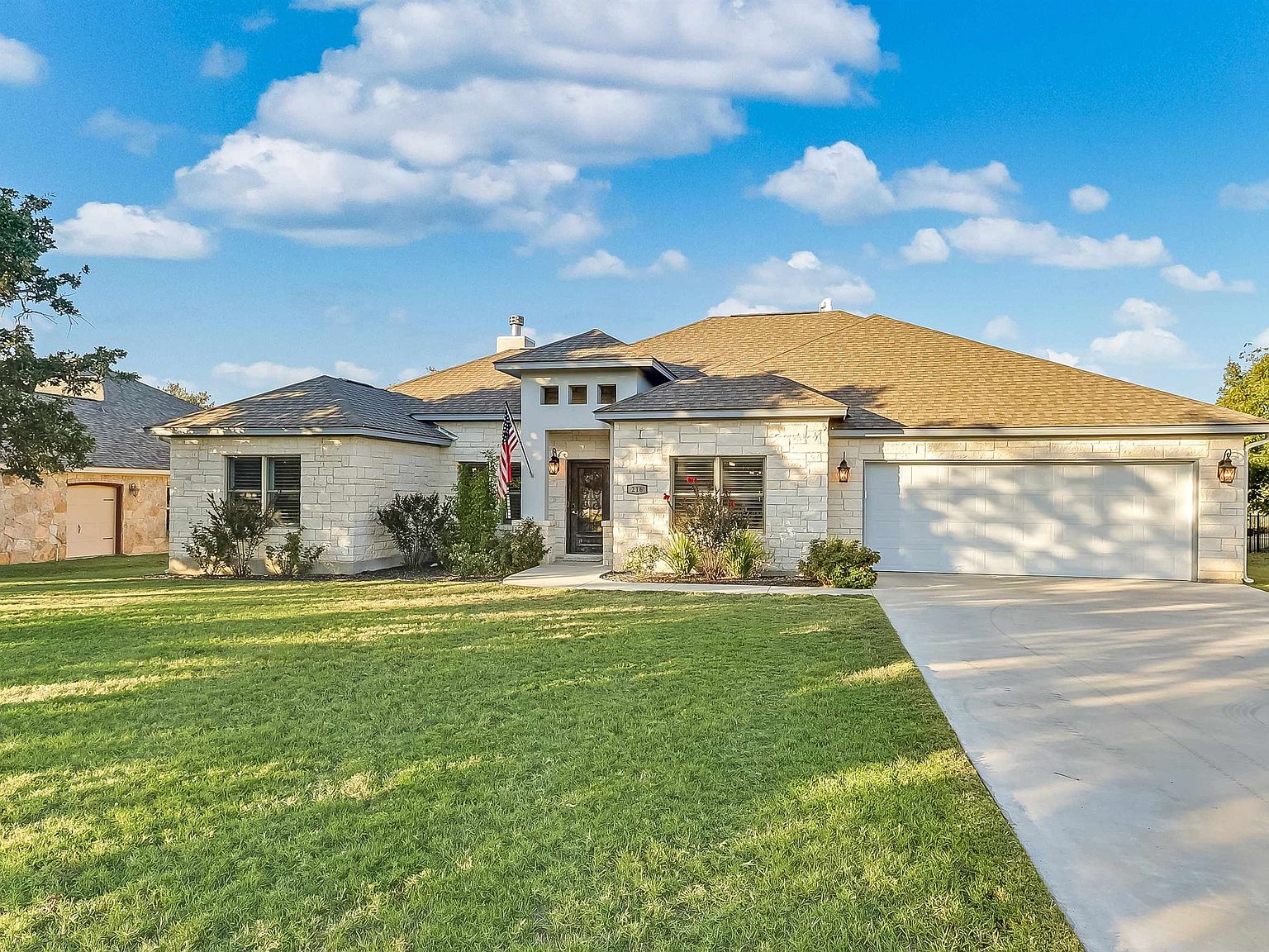 216 Enclave Drive