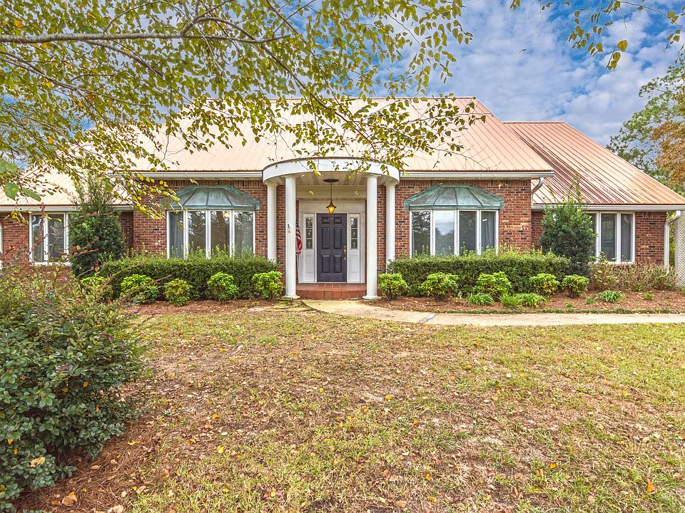 1st image of 5869 Hillcrest Dr