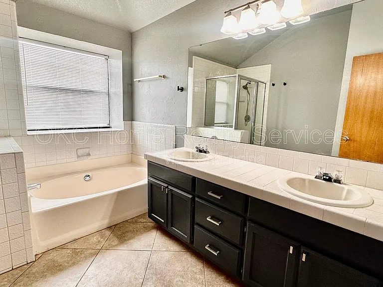 2617 Amy Ct — Photo 24