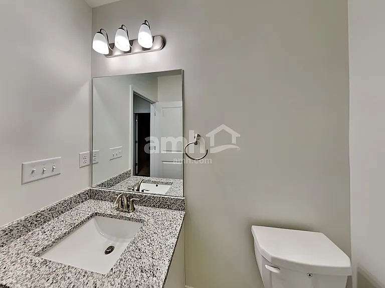 5085 Hudson Valley Dr — Photo 26