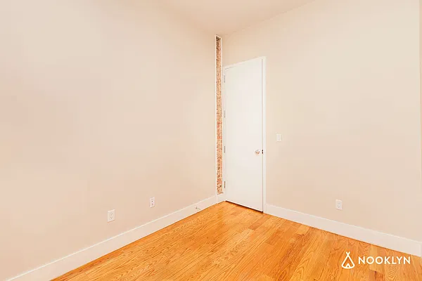 Rented by Nooklyn NYC LLC | media 46