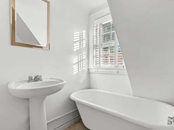 15 86th Street image 22 of 36