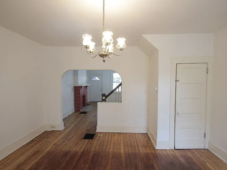 124 S Trenton Ave — Photo 9
