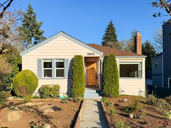 10332 Ashworth Ave N, Seattle, WA 98133