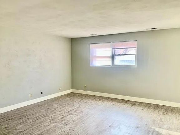 4th image of 4028 N Illinois Ave Unit 2
