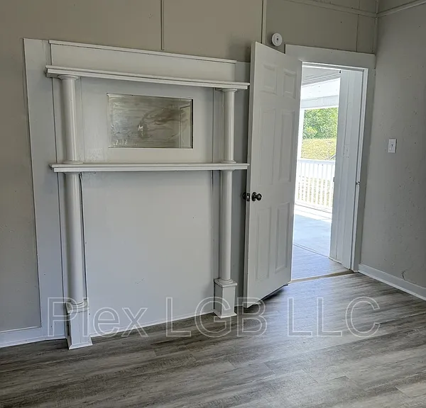 407 Colquitt St — Photo 5