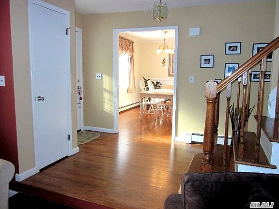 2nd image of 6 Shirley St
