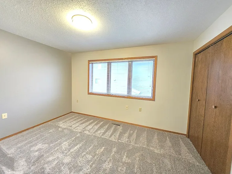 1805 S Bahnson Ave — Photo 9