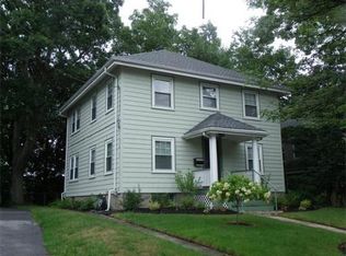 64 Oak St, Hyde Park, MA 02136