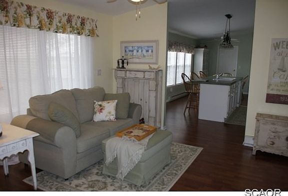Extra Seating Area