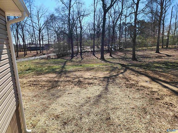 3rd image of 156 Sherwood Blvd