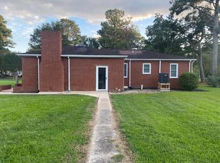 1604 Lark St, Elizabeth City, NC 27909