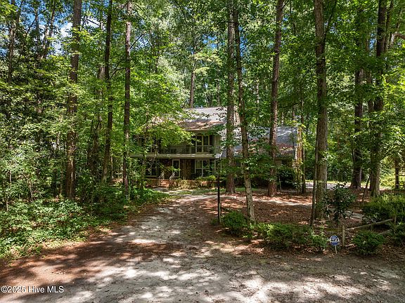 2nd image of 108 Dogwood Drive