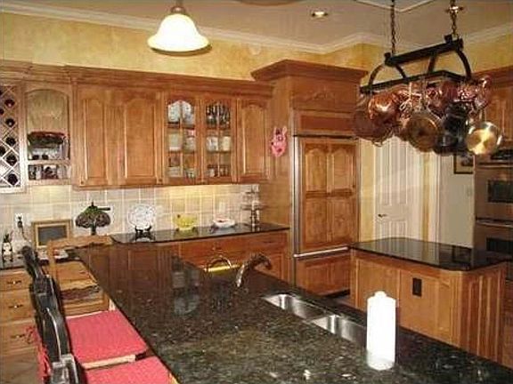 5th image of 10605 N Edgewater Pl