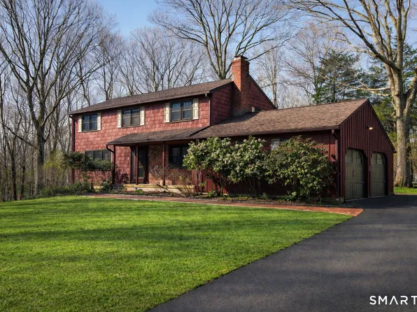 52 Great Ring Road, Newtown, CT 06482