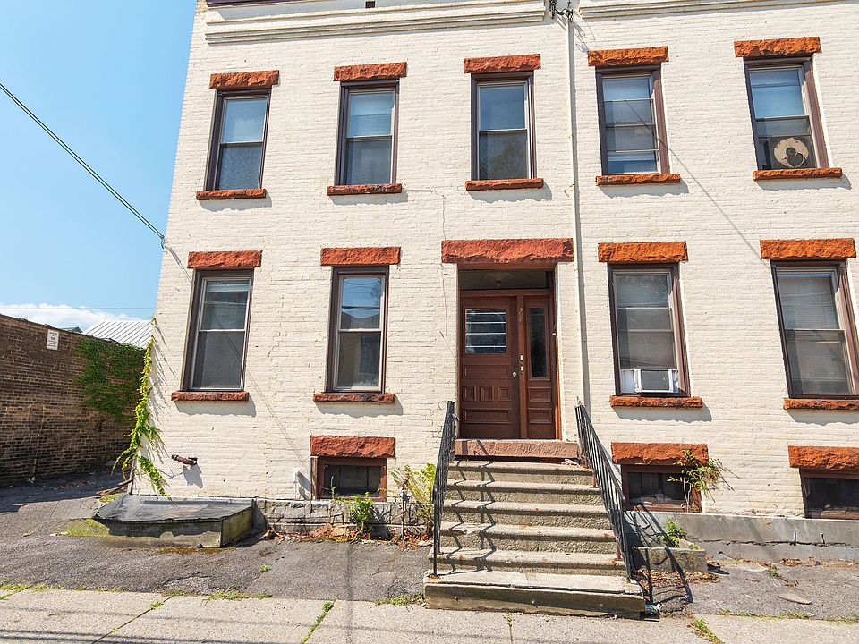 1st image of 28 Bradford St Unit 1